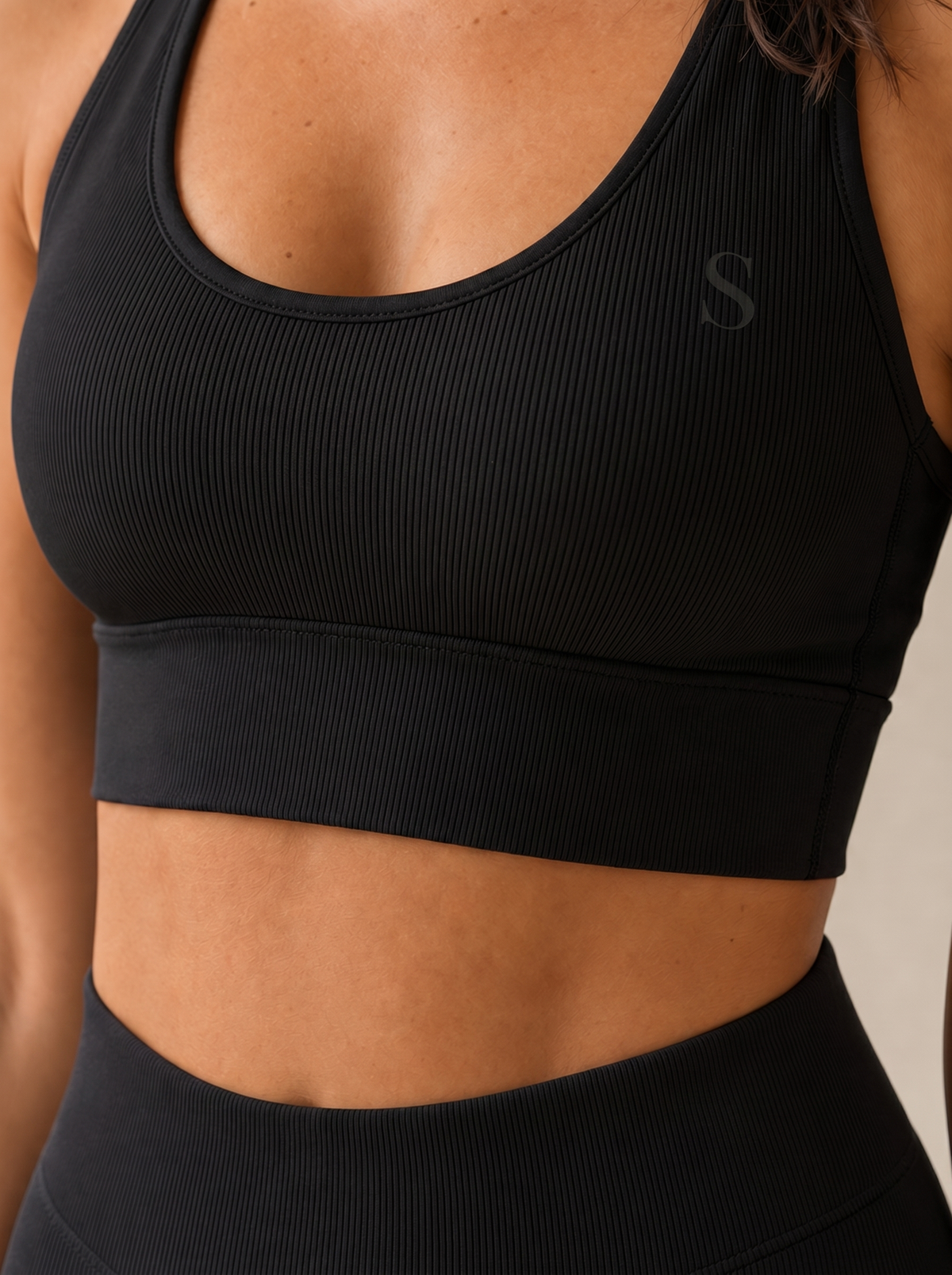 A ribbed knit that moves, not squeezes